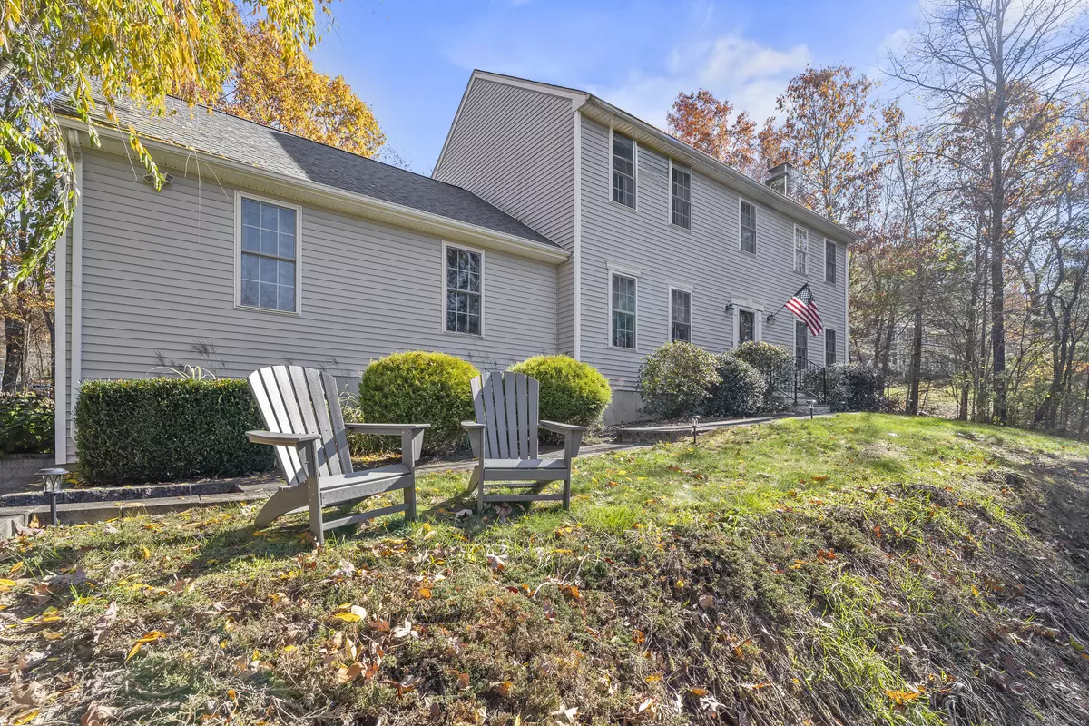 Hebron, CT 06231,20 Mohegan Lane