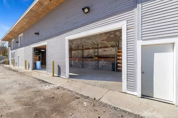 Hebron, CT 06231,522 Church Street