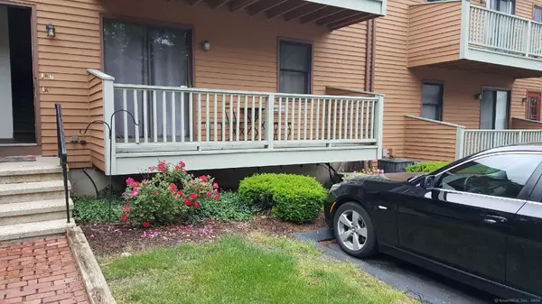 Bridgeport, CT 06606,405 Glendale Avenue #A3