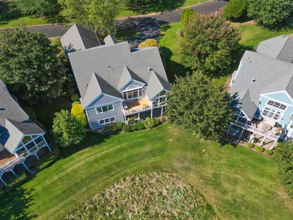 Cromwell, CT 06416,4 Lower Heatherwood