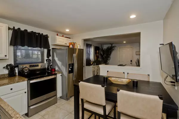 Bloomfield, CT 06002,15 Kelsey Place