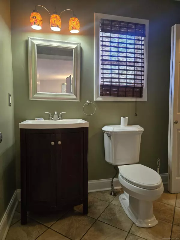 Stratford, CT 06614,50 Hortense Street