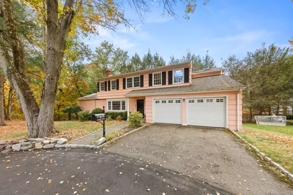 Fairfield, CT 06824,66 Adams Road