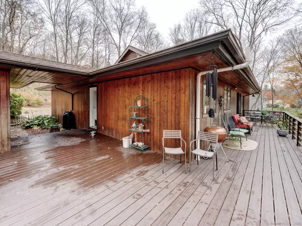 Mansfield, CT 06250,241 Wormwood Hill Road