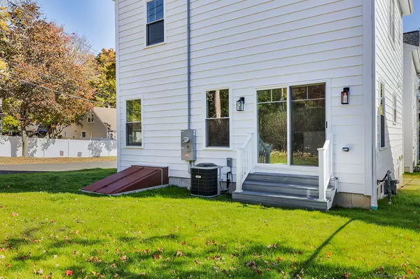 Fairfield, CT 06825,197 Vesper Street