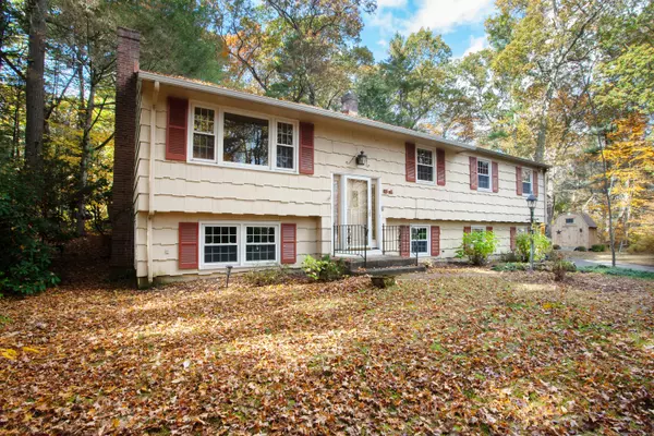 51 Pine Glen Road, Simsbury, CT 06070