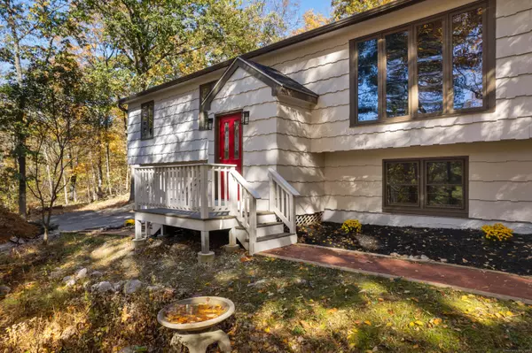 Oxford, CT 06478,51 Charter Oak Drive