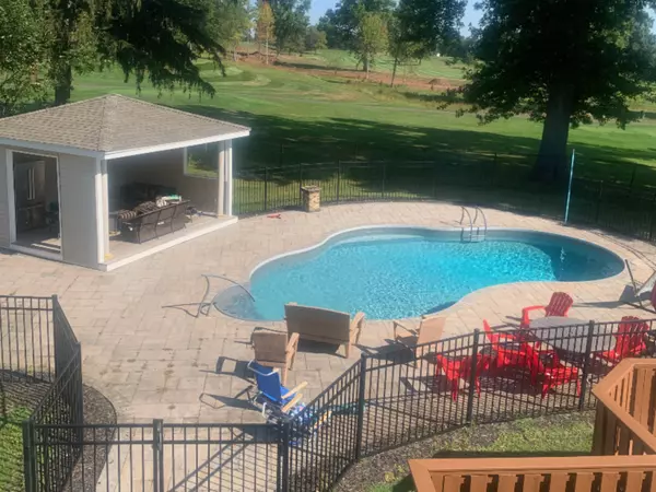 Wethersfield, CT 06109,325 Fox Hill Road