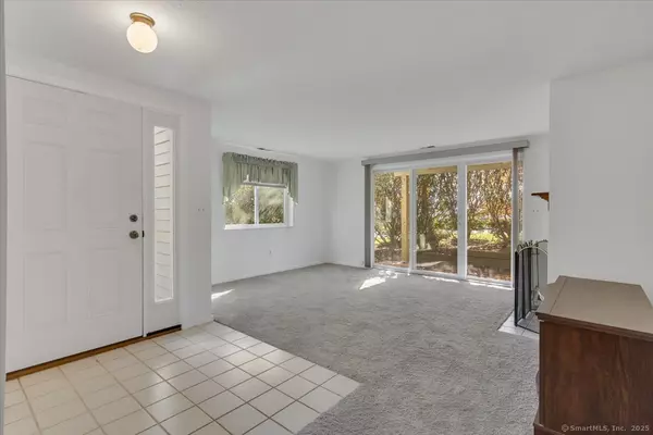 Cromwell, CT 06416,1 Wooded Heights Drive #1