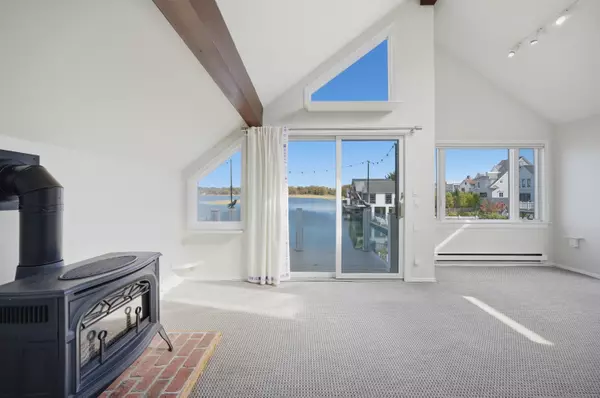 Westport, CT 06880,205 Hillspoint Road #2nd Floor