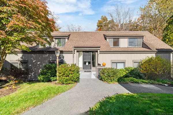 Southbury, CT 06488,73 Heritage Village #D