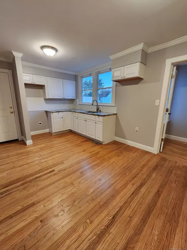 Bristol, CT 06010,782 Farmington Avenue #2