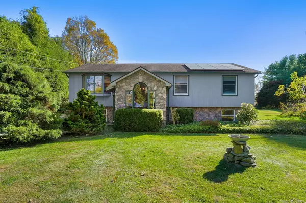 23 Kenyon Road, Morris, CT 06763