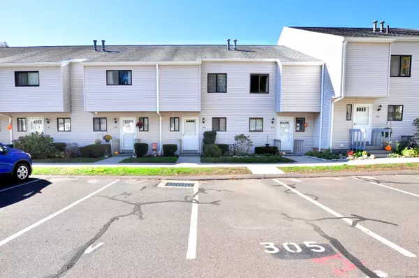 Canton, CT 06019,305 Timber Lane #305