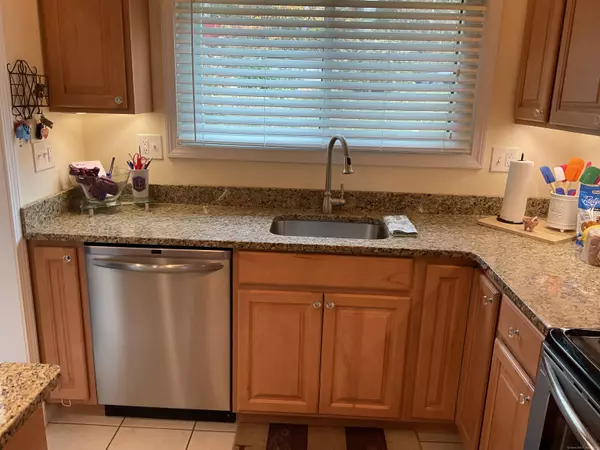 Woodbury, CT 06798,13 Tamarack Lane #13