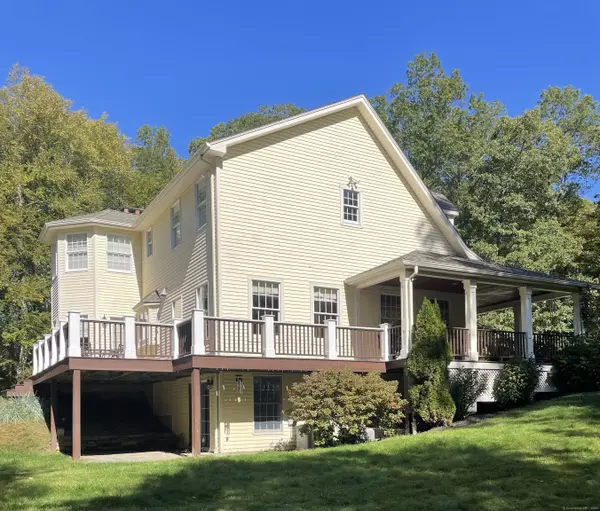 Burlington, CT 06013,11 Withe Pass