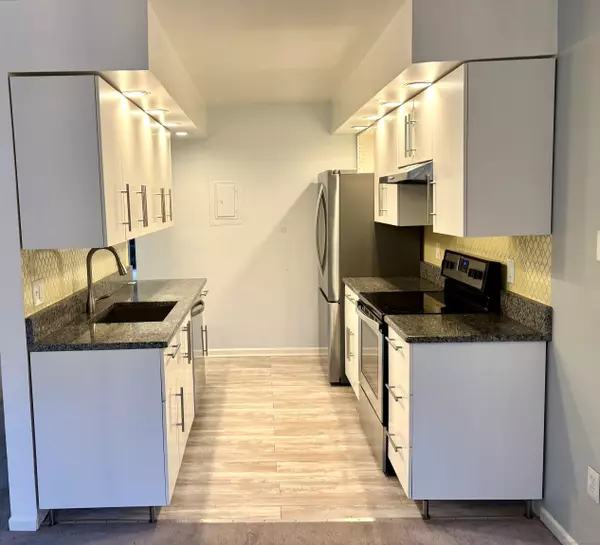 Norwalk, CT 06851,50 Aiken Street #APT 305