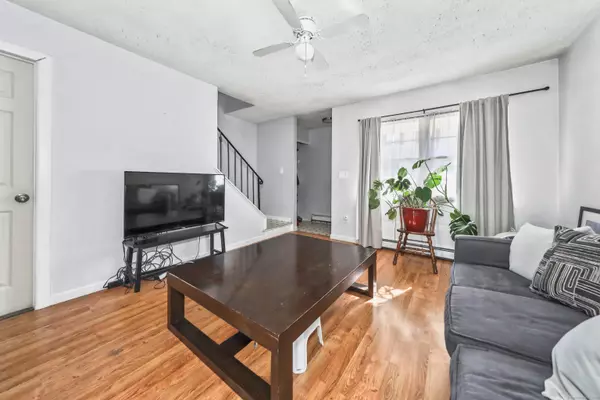 Naugatuck, CT 06770,40 Ridge Road #3