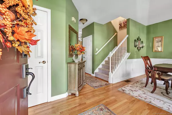 Cheshire, CT 06410,95 Orleton Court