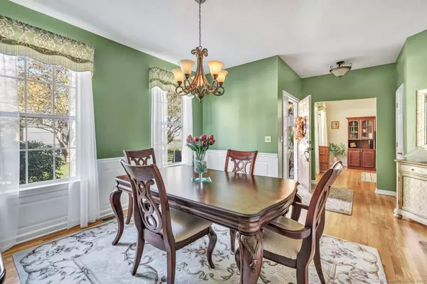 Cheshire, CT 06410,95 Orleton Court