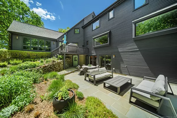 Newtown, CT 06470,31 Poverty Hollow Road