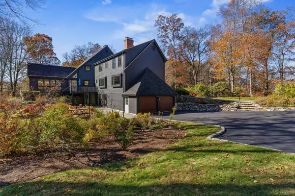 Newtown, CT 06470,31 Poverty Hollow Road