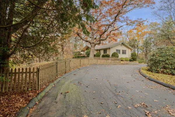 Bozrah, CT 06334,15 Goulart Drive