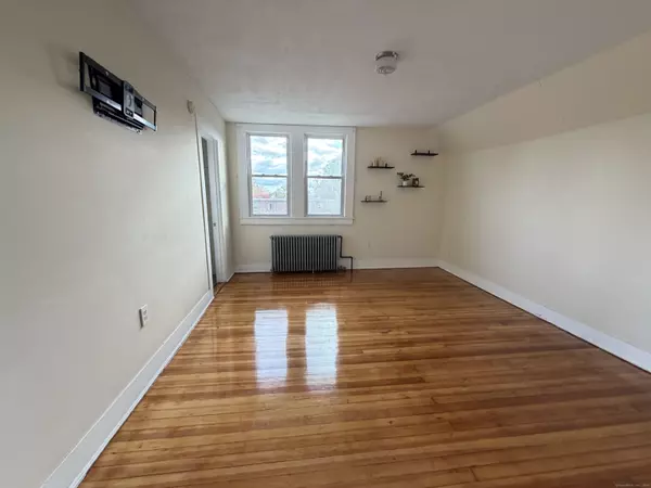 Hartford, CT 06114,39 Annawan Street