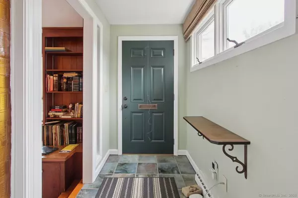 North Haven, CT 06473,55 Grove Road