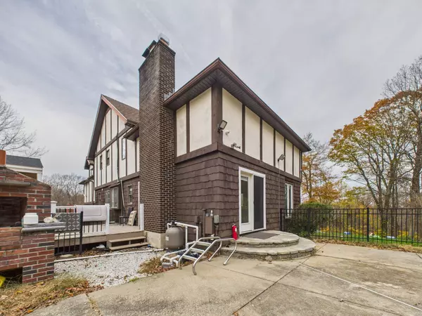 Prospect, CT 06712,6 Holley Lane