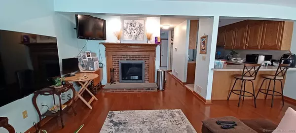 Bristol, CT 06010,1325 Farmington Avenue #APT 52