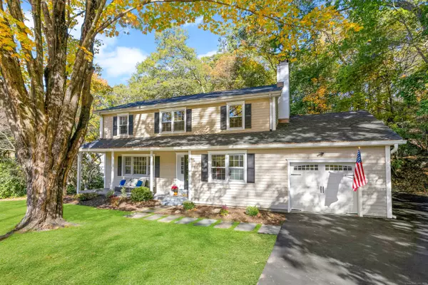 Darien, CT 06820,19 Littlebrook Road