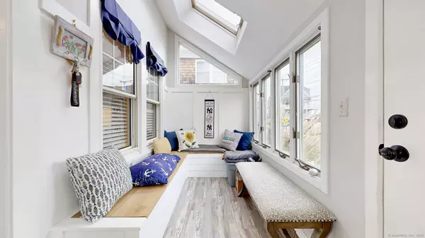 Milford, CT 06460,253 Broadway