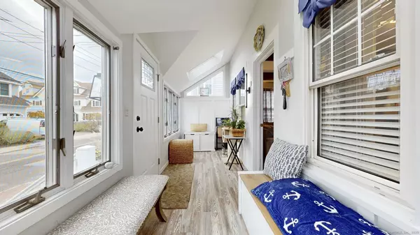 Milford, CT 06460,253 Broadway