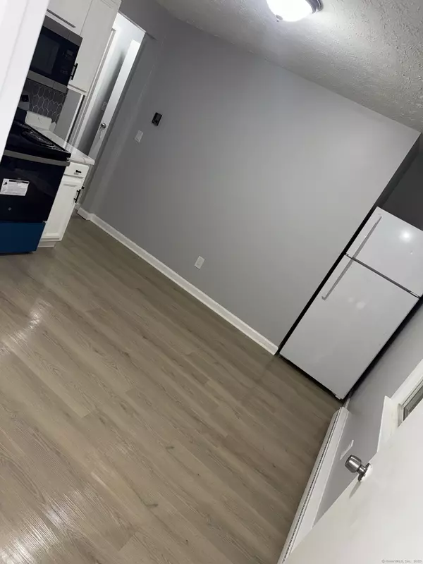 New Haven, CT 06513,641 MIDDLETOWN Avenue #2