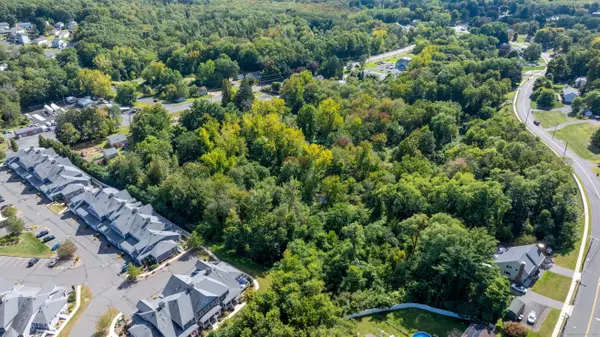 Vernon, CT 06066,985 Hartford Turnpike