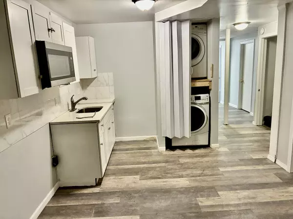 West Haven, CT 06516,112 Peabody Street