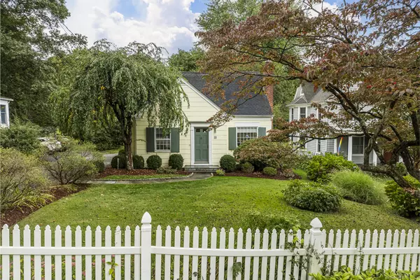 Ridgefield, CT 06877,33 North Salem Road