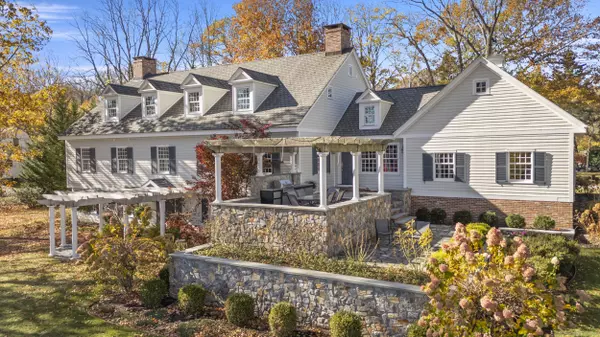 Groton, CT 06355,21 Grove Avenue