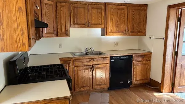 Easton, CT 06612,206 Everett Road