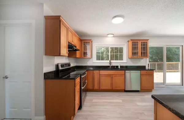 Southington, CT 06444,71 County Road