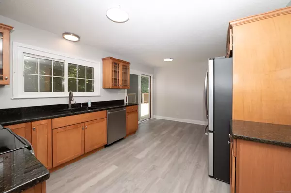 Southington, CT 06444,71 County Road