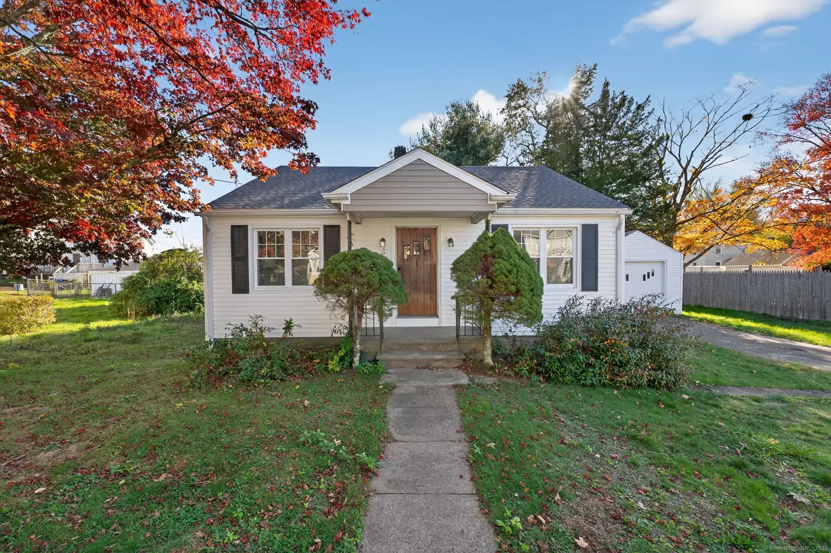 Norwich, CT 06360,8 Quinebaug Road