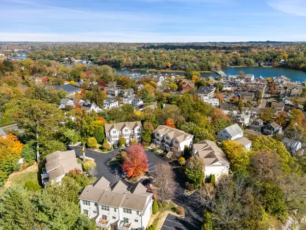 Westport, CT 06880,202 Bradley Lane #202