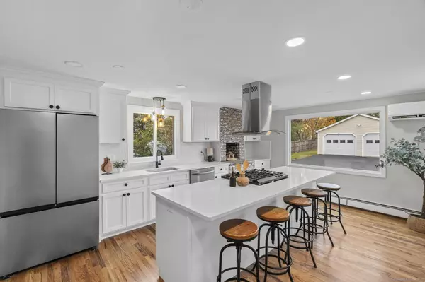 Suffield, CT 06078,72 Spencer Street