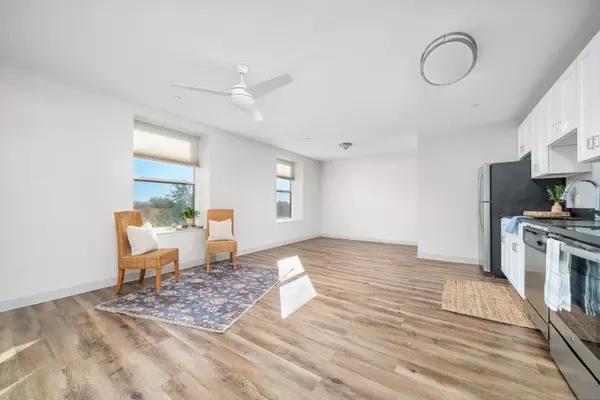 Wethersfield, CT 06109,170 Ridge Road #201