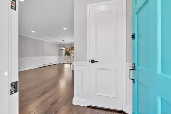 Hamden, CT 06517,15 Smith Drive