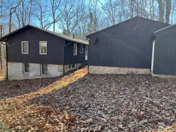 Willington, CT 06279,22 Red Oak Hill Road