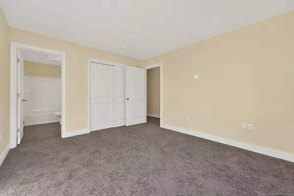 Hartford, CT 06106,205 Zion Street