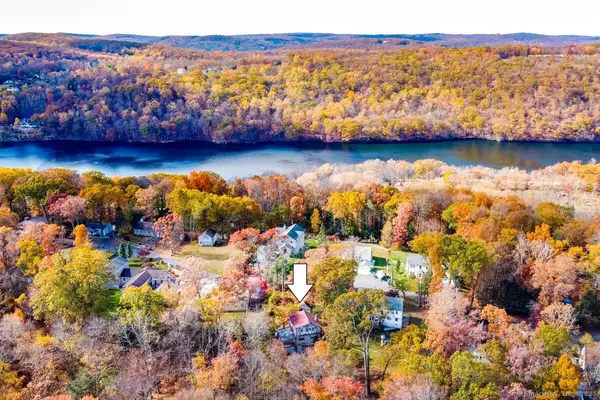 11 Oak Road, New Milford, CT 06776